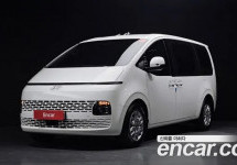 Hyundai Staria 