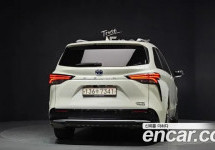 Toyota Sienna 