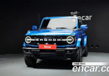 Ford Bronco 