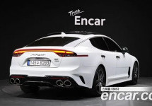 Kia Stinger 