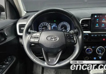 Hyundai Venue 