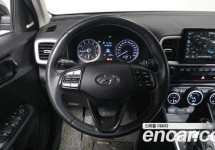 Hyundai Venue 