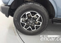 Ford Bronco 
