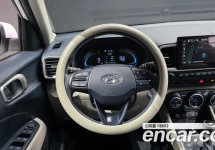 Hyundai Venue 