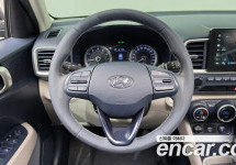 Hyundai Venue 