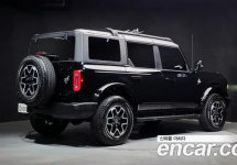 Ford Bronco 