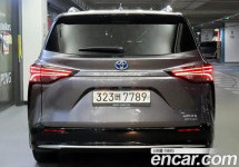 Toyota Sienna 