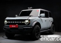 Ford Bronco 