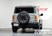 Ford Bronco 