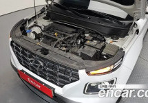 Hyundai Venue 