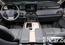 Lincoln Navigator 