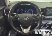 Hyundai Venue 