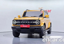 Ford Bronco 