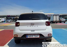 Hyundai Venue 