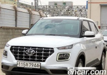 Hyundai Venue 