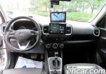 Hyundai Venue 