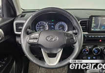Hyundai Venue 