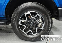 Ford Bronco 