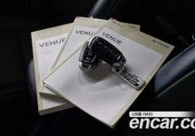Hyundai Venue 