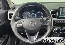 Hyundai Venue 