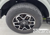 Ford Bronco 