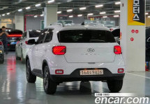 Hyundai Venue 