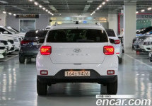 Hyundai Venue 