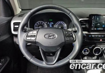 Hyundai Venue 
