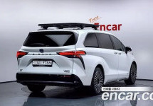 Toyota Sienna 