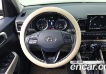 Hyundai Venue 