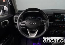 Hyundai Venue 
