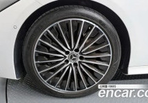 Mercedes-Benz Cle-Class 