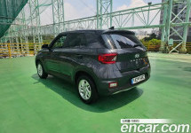Hyundai Venue 