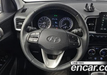 Hyundai Venue 