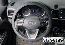 Hyundai Venue 