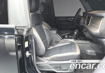 Ford Bronco 