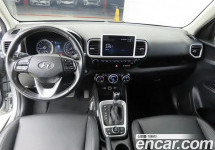 Hyundai Venue 