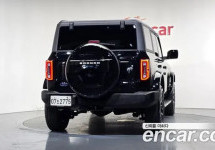 Ford Bronco 