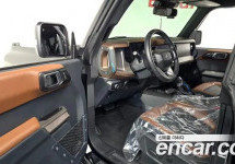 Ford Bronco 