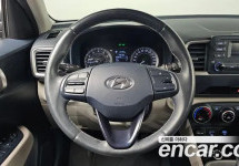 Hyundai Venue 