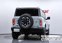 Ford Bronco 