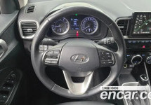 Hyundai Venue 