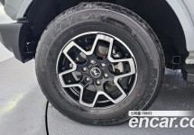 Ford Bronco 