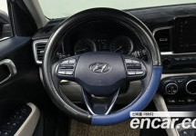 Hyundai Venue 