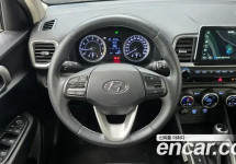 Hyundai Venue 