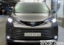 Toyota Sienna 
