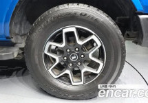 Ford Bronco 