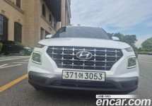 Hyundai Venue 