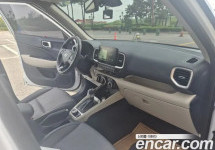 Hyundai Venue 