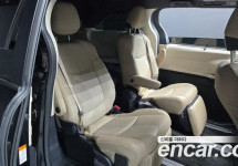 Toyota Sienna 